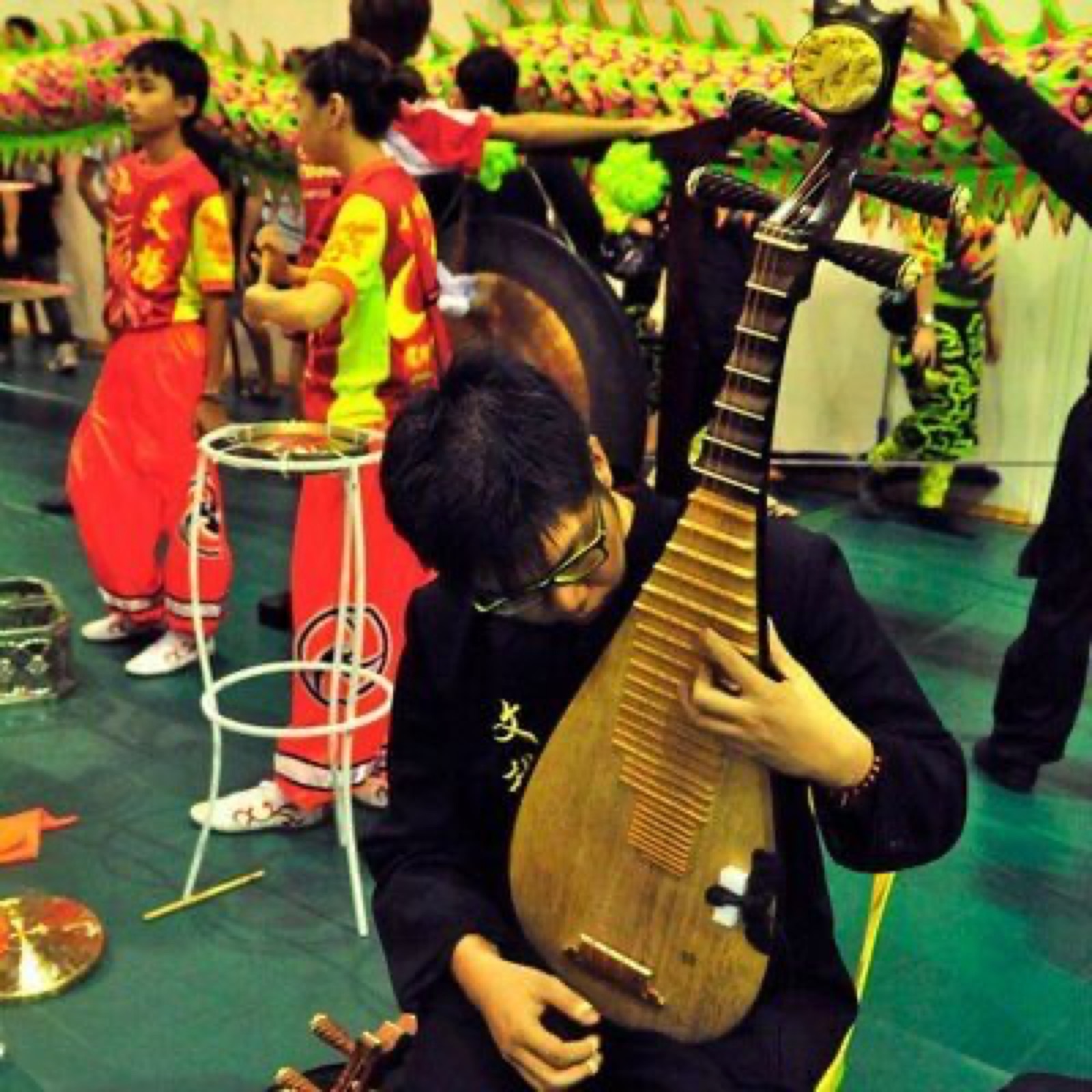 Nicholas Ng, pipa teacher in Singapore, playing the pipa